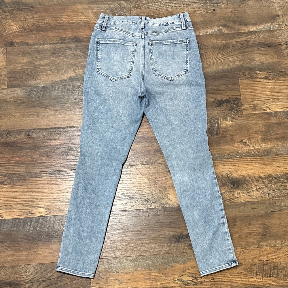 Express High Rise Ultra Hyper Stretch Jeans - Picture 13 of 16